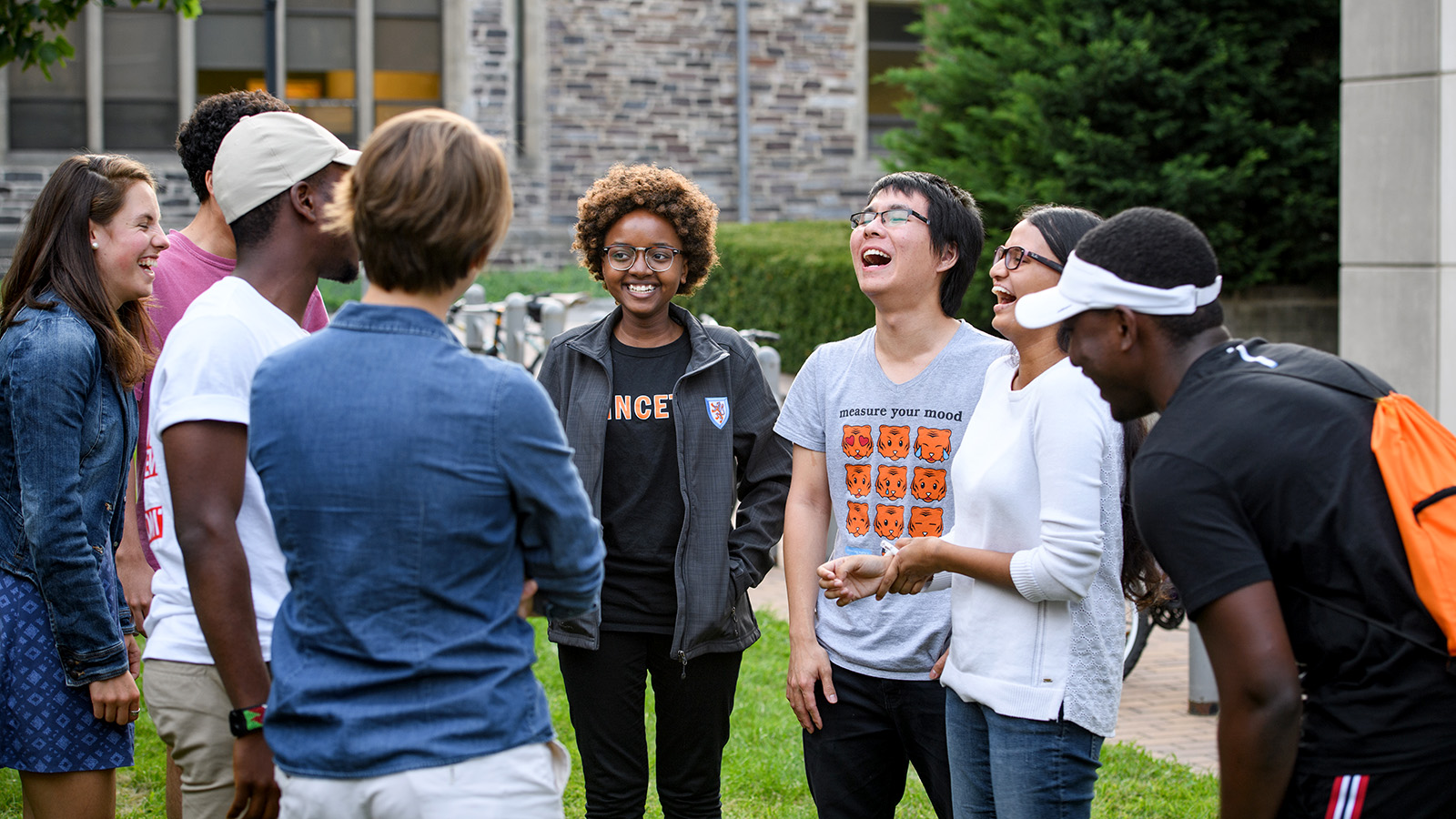 First-year undergraduates talk and laugh at orientation event