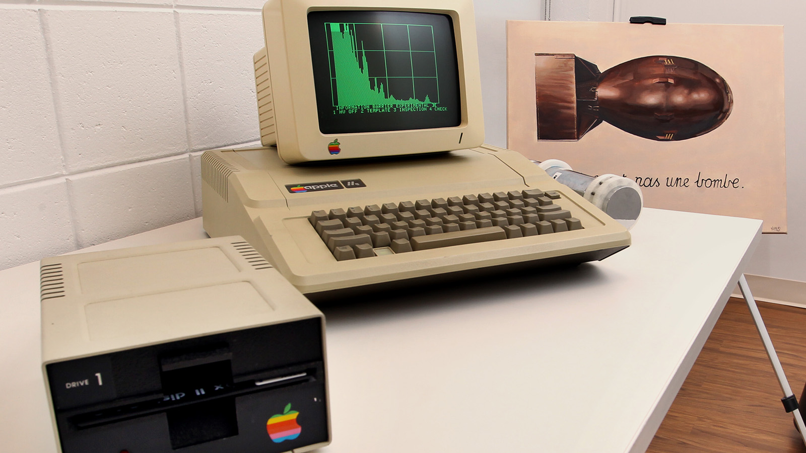 Vintage Apple computer system