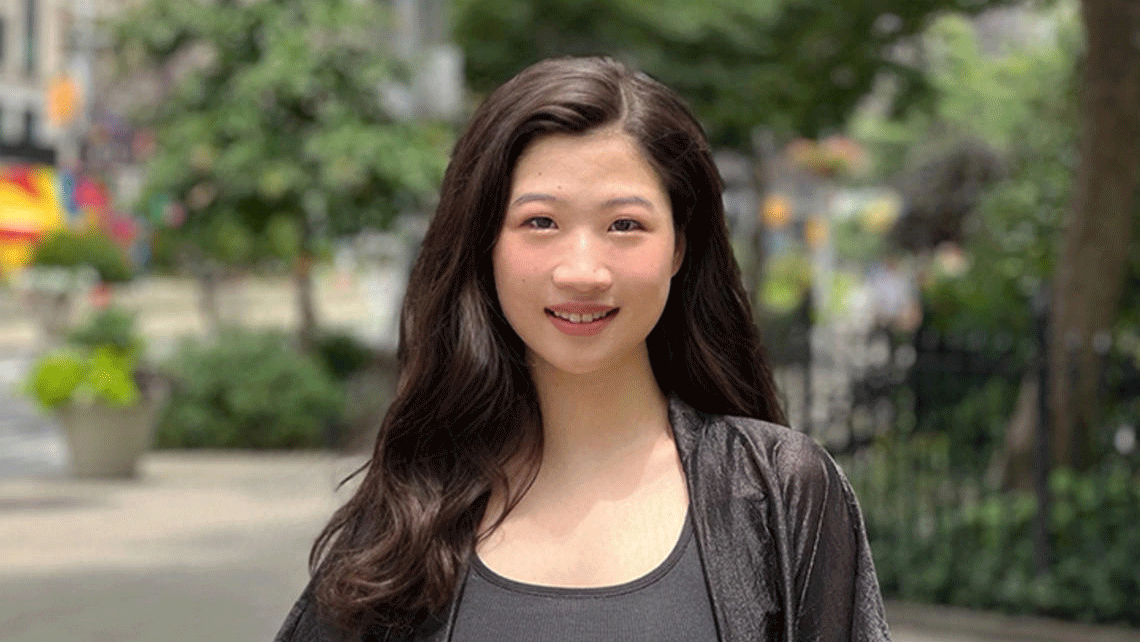 Portrait of Cindy Han.