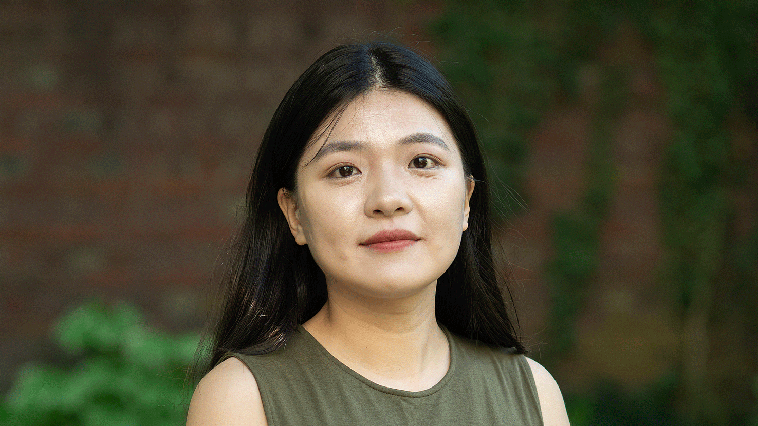 Portrait of Yifan Rao.