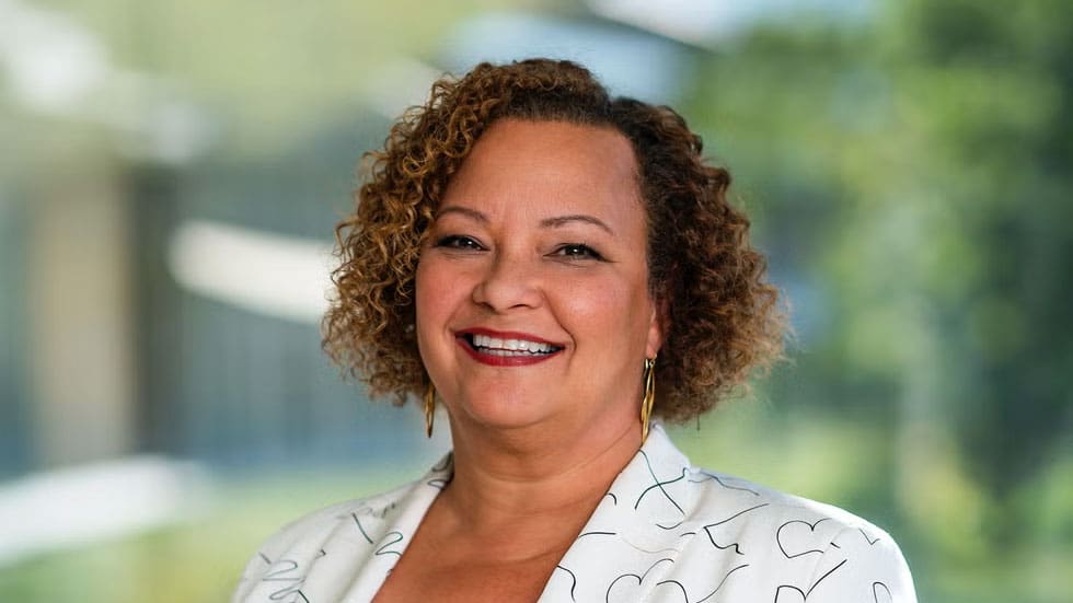 Portrait of Lisa Jackson.
