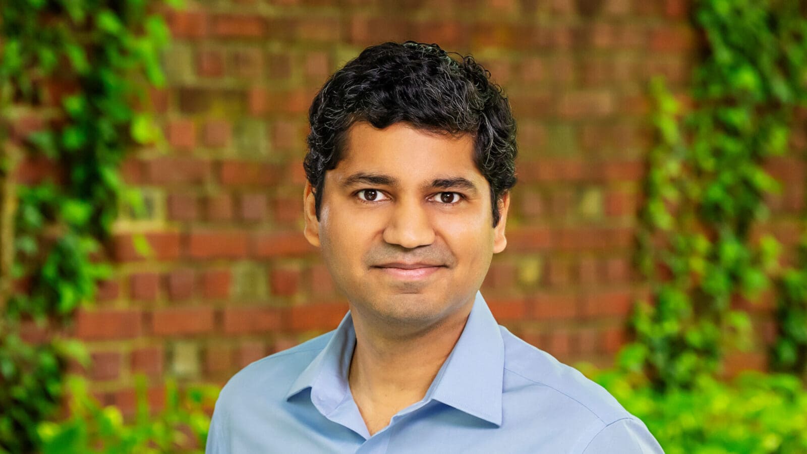 Portrait of Pravesh Kothari.